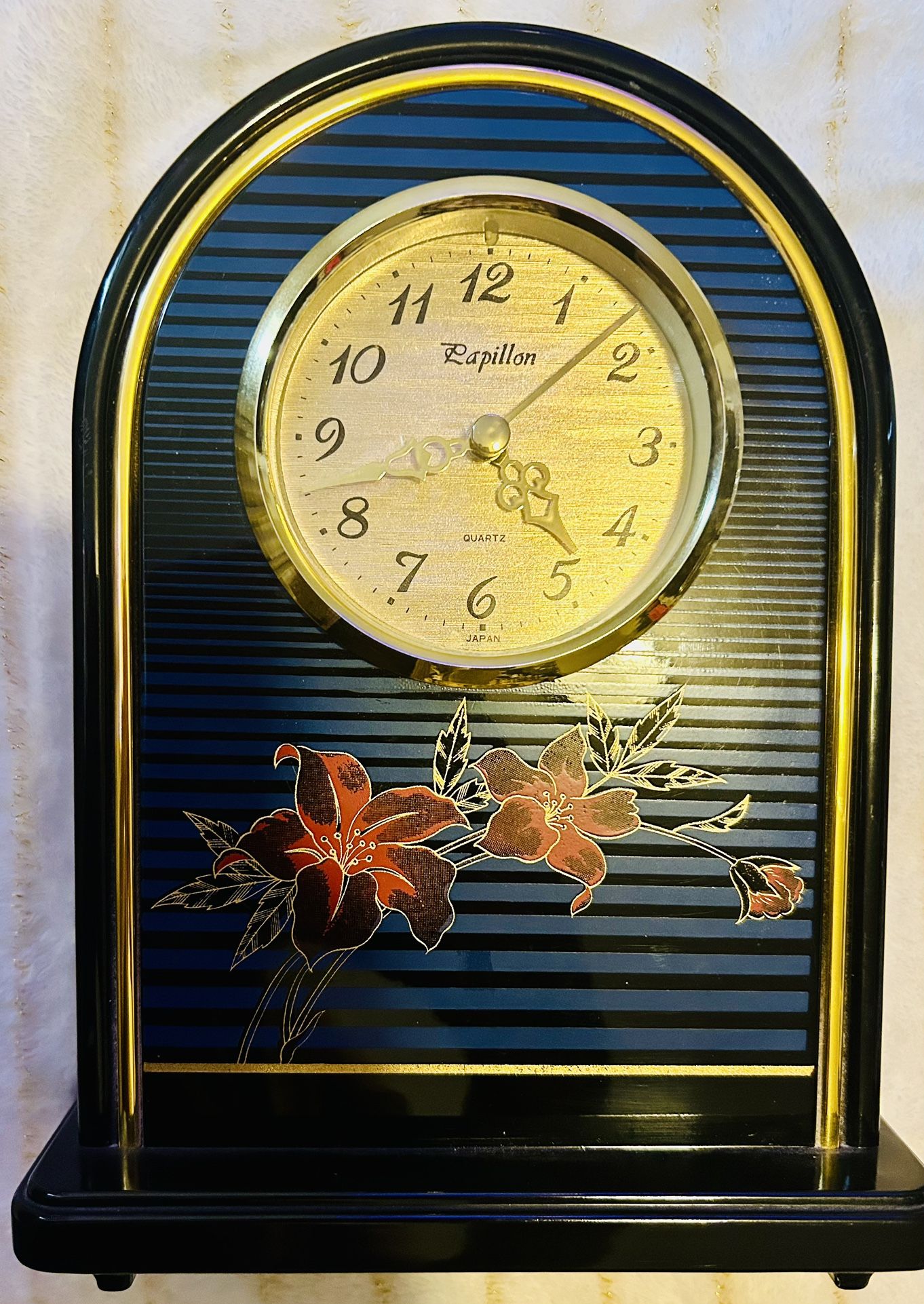 Vintage Papillon Quartz Mantel Clock