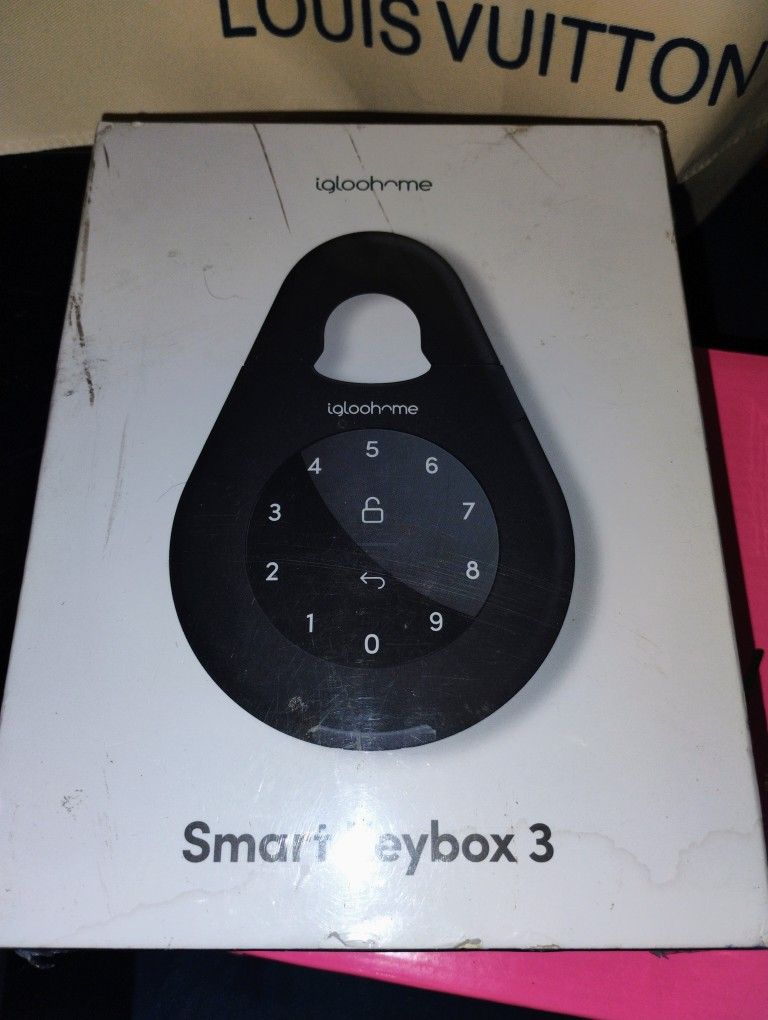a smart key box Airbnb real estate apartment rentals