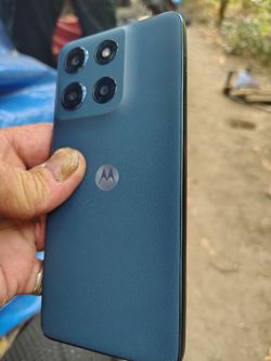 Motorola stylus 2025 cell phone