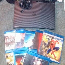 Samsung Blue Ray Disc DVD Player + 7 Movies