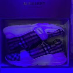 Burberry Shoes 