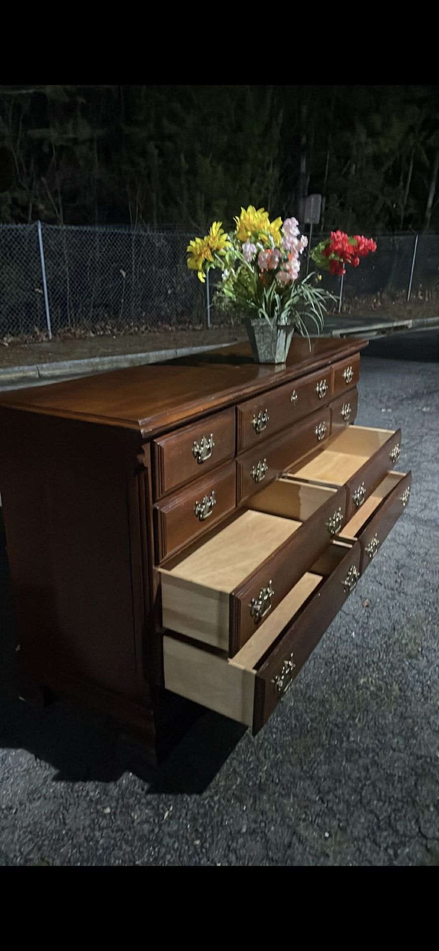 Modern Solid Wood Long Dresser With Big Drawers. Drawers Sliding Smoothly. Delivery Available. Se Habla Español