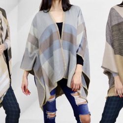     Bulk Sale Only – Scarves & Accessories Truckload – 53 ft – 28 Pallets – ~$0.10 per Piece – $8,400 –