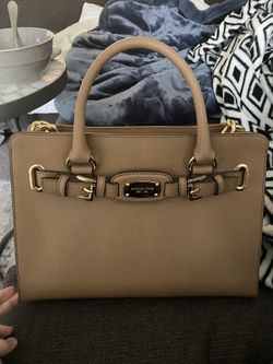 Micheal Kors Purse