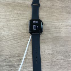 Apple Watch Series 7 - 45mm - WiFi/Cellular
