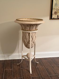 Elegant Decorative Urn Pedestal Plant Stand / Planter – Cream & Gold Accent