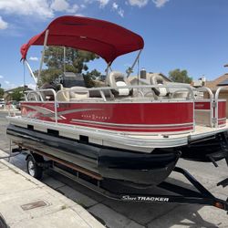 2014 Bass Buggy 18 Foot Pontoon