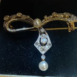18k Antique Rose Cut Diamonds And Pearl Brooch 