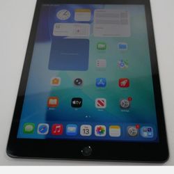 Apple iPad (8th Generation) A2270 32GB WIFI ONLY | Space Gray | WIFI ONLY

Clean reset 

Charger included 
