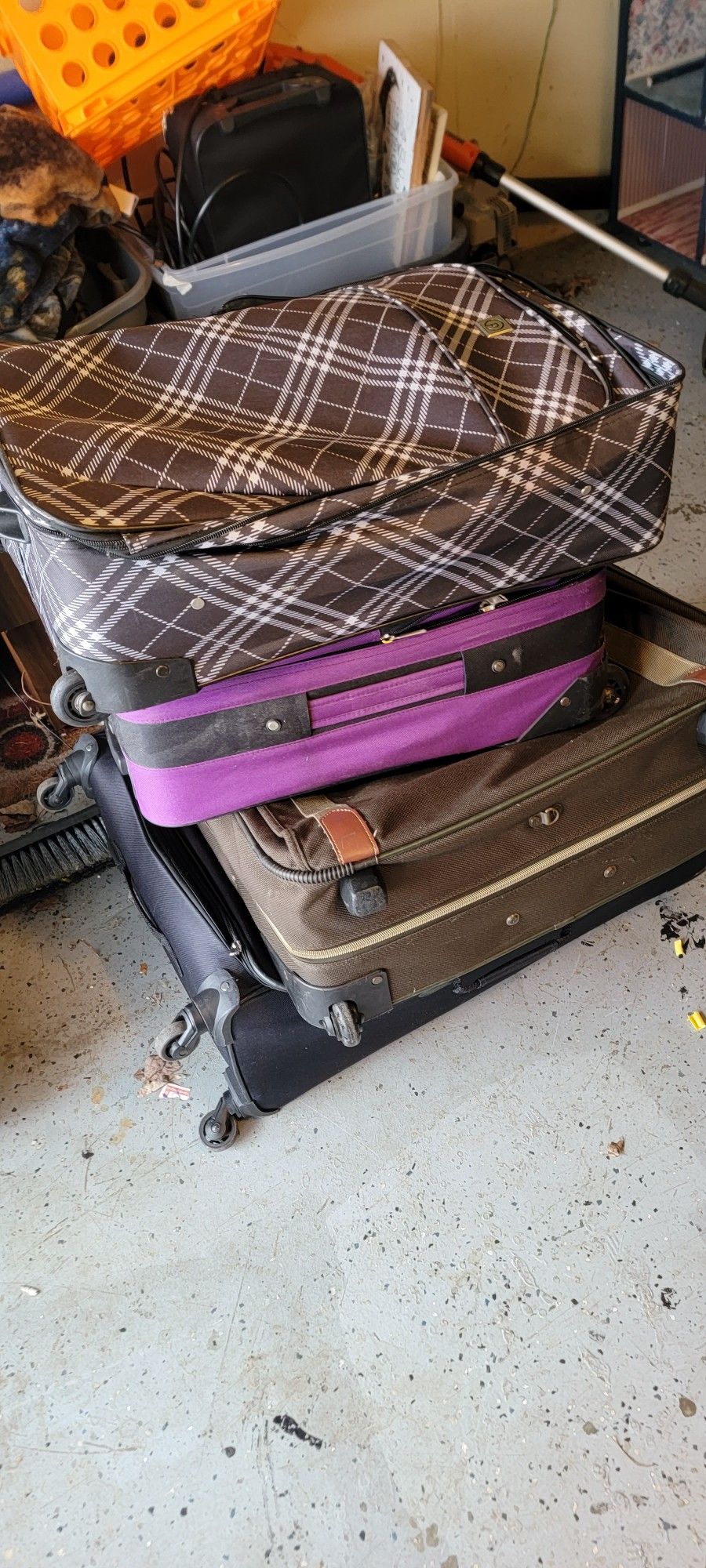 Suitcases 