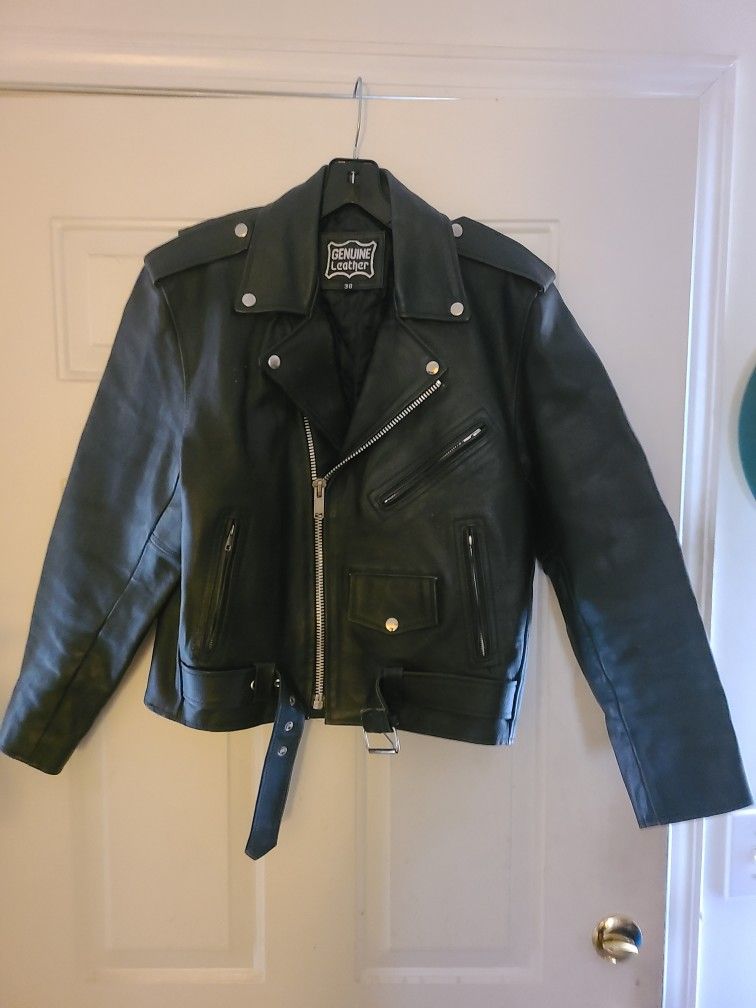 Men's Size 38 Leather Motorcycle Jacket