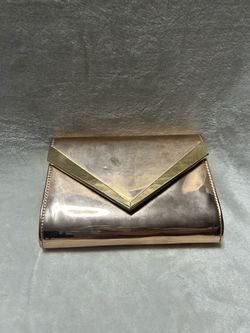Women’s Gianni Bini small metallic rose gold pink envelope clutch purse bag