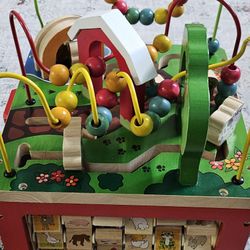 Battat – Activity Cube With Farm Theme – Educational Wooden Toys For Toddlers And Kids 