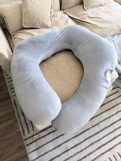 Pregnancy pillow