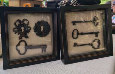 Vintage Decorative Key Frames