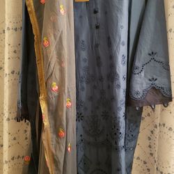 Shalwar Kameez - NEW (Size L)