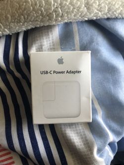 USB-C power adapter Apple