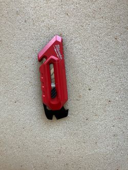 Milwaukee razor blade