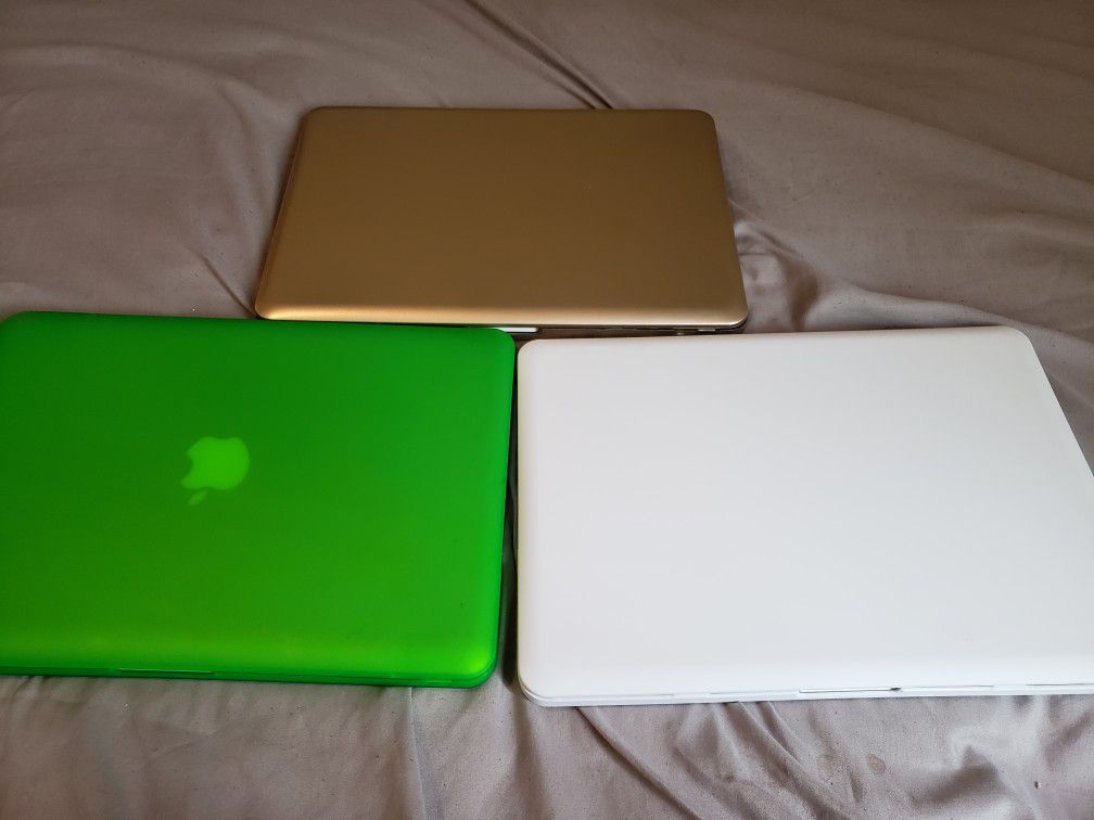 Holiday special (2012 macbook pro loaded with software) no trades