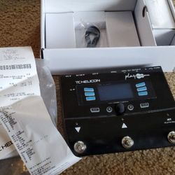 Guitar and Vocal Effects Pedal TC Helicon Play Acoustic