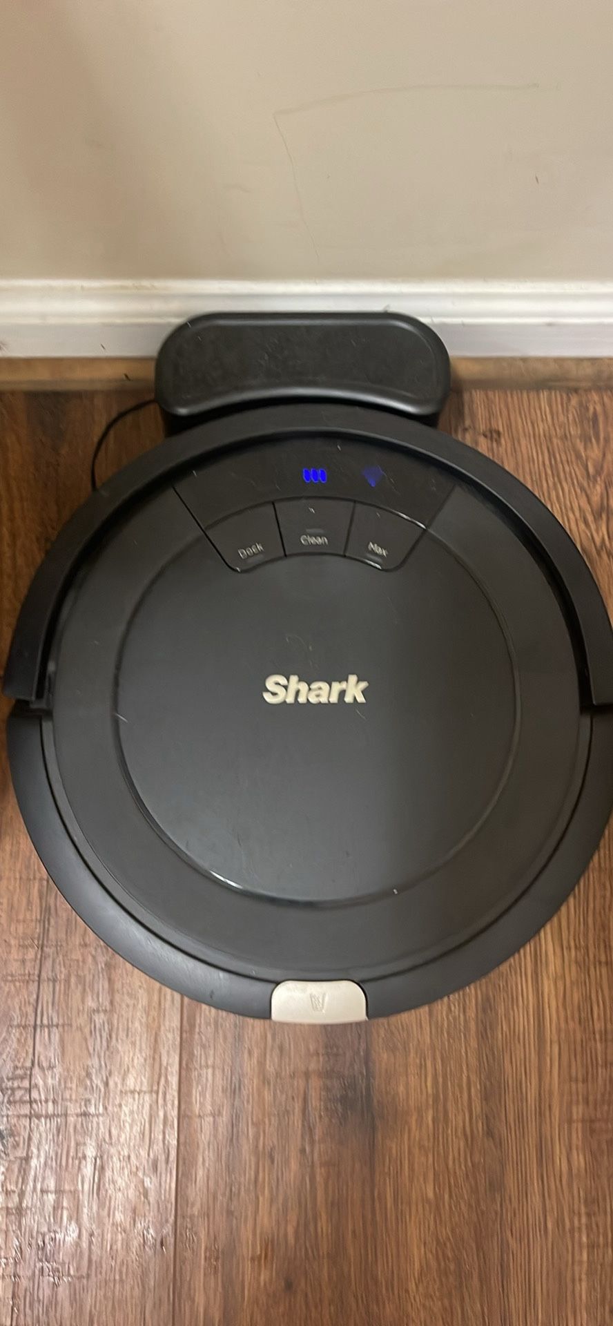 Shark robot Vacuum