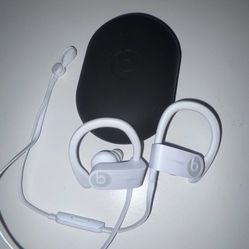 Beat Headphones Never Used with Case 