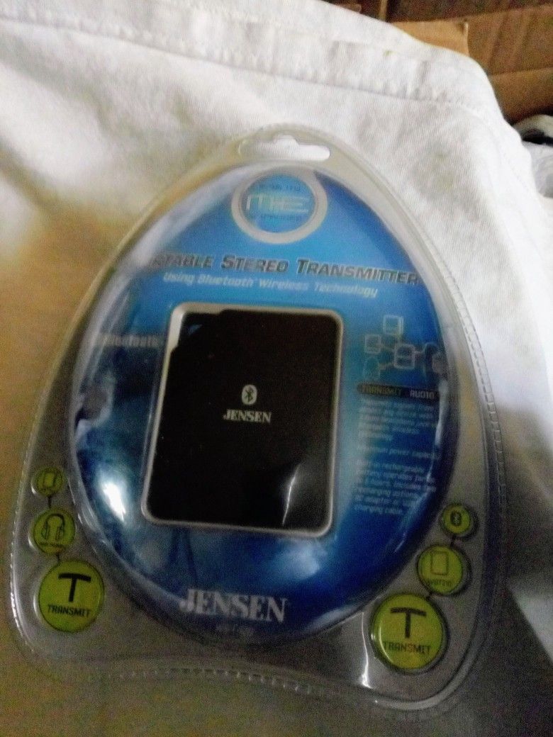 JENSEN BLUETOOTH PORTABLE STEREO TRANSMITTER