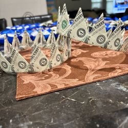 Money Crowns 