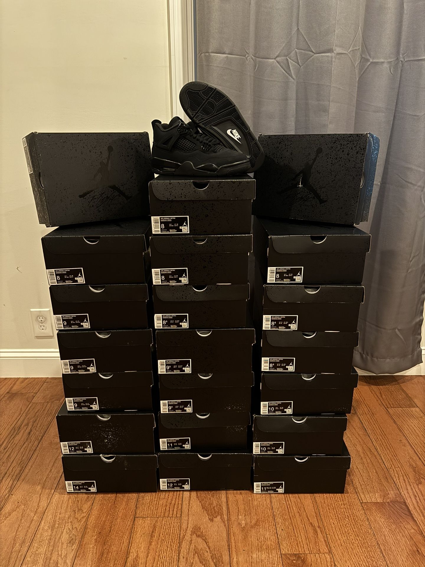 Air Jordan Retro 4 Black Cats