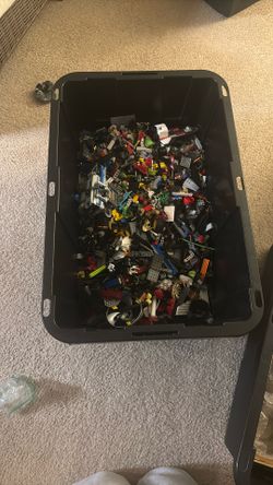 Legos, 30 Pounds
