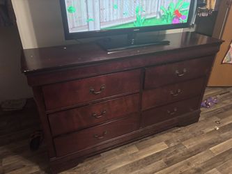 dresser