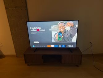 55” Amazon Fire TV 4K + Walker Edison Fluted TV Stand