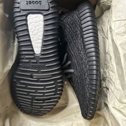 Adidas Yeezy 350 Pirate Black Size 6.5y New