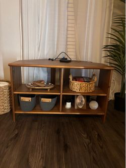 LARGE WOODEN TV STAND