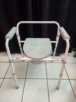 bedside toilet chair with bucket