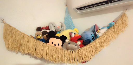 Stuffed Animal Toy Plushie Hammock 
Hamaca de peluche de juguete de peluche