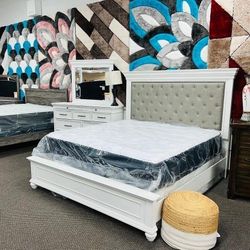 Brand New🚦$10 Down Payment Finance ▪️▪️Kanwyn 3 Piece White Bedroom Set▪️ Queen Bed with Mirrored Dresser 