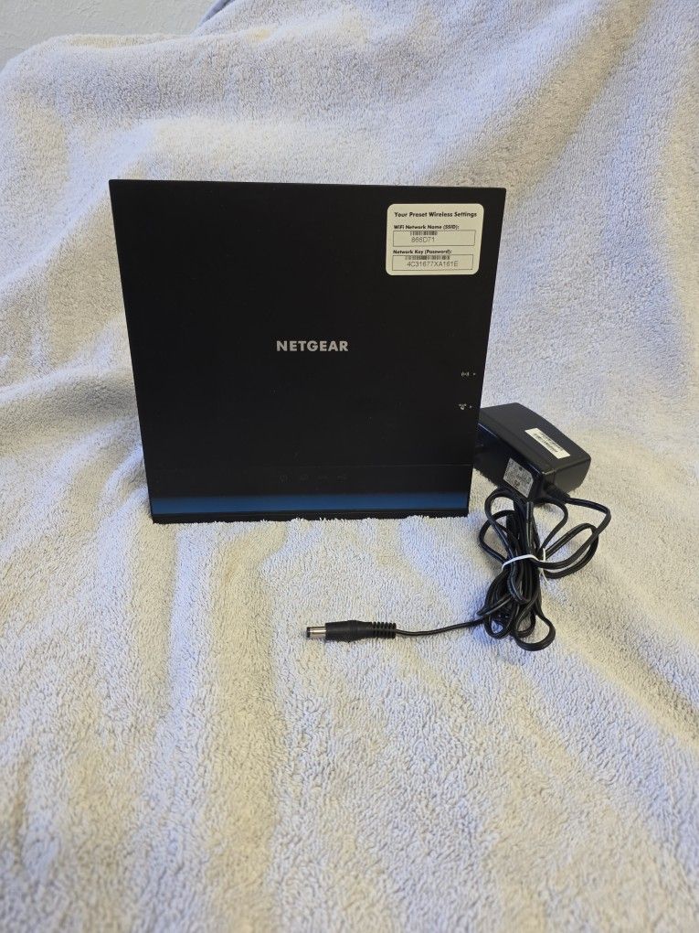 Net gear R6300 Smart WiFi Router
