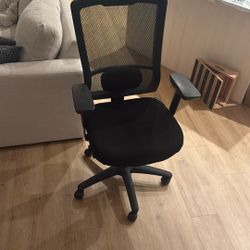 TEMPUR-Lumbar Support Office Chair – Black, Excellent Condition
