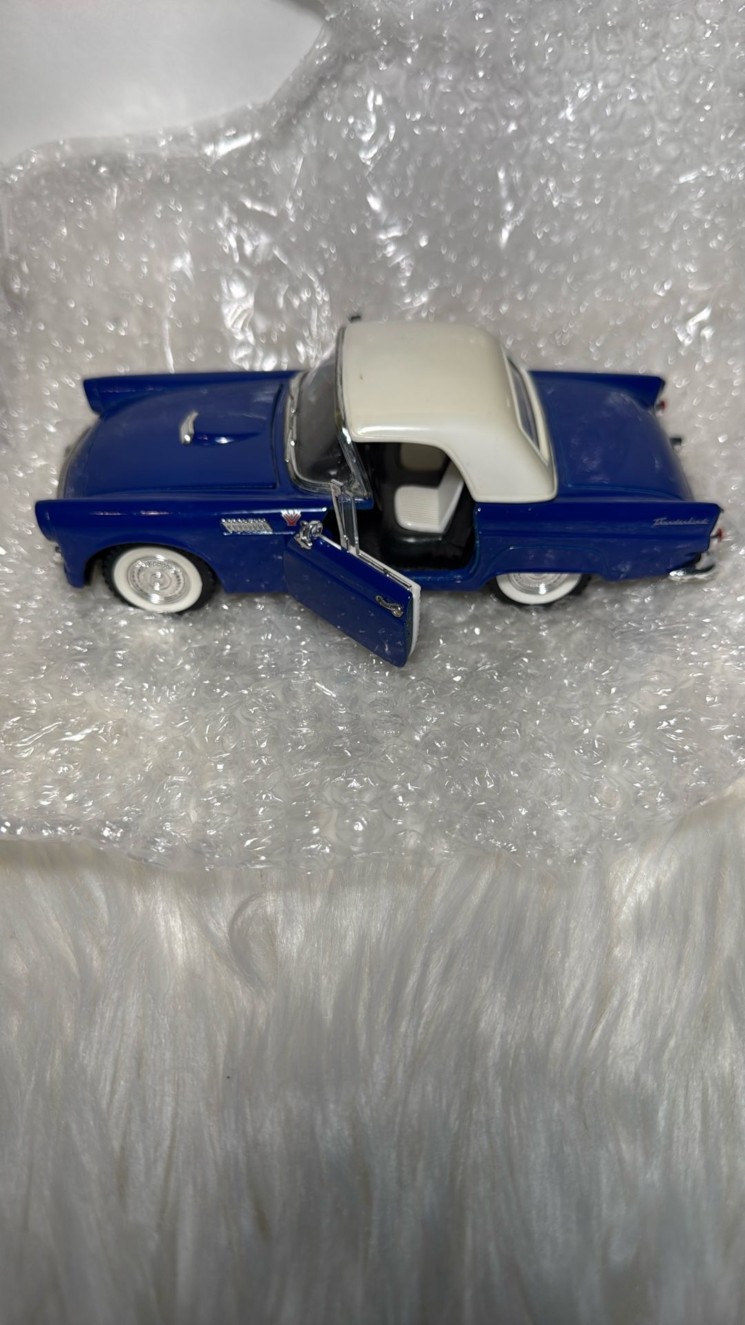 1:18 1955 Ford Thunderbird Diecast – Blue w/ White Roof