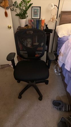 Computer chair