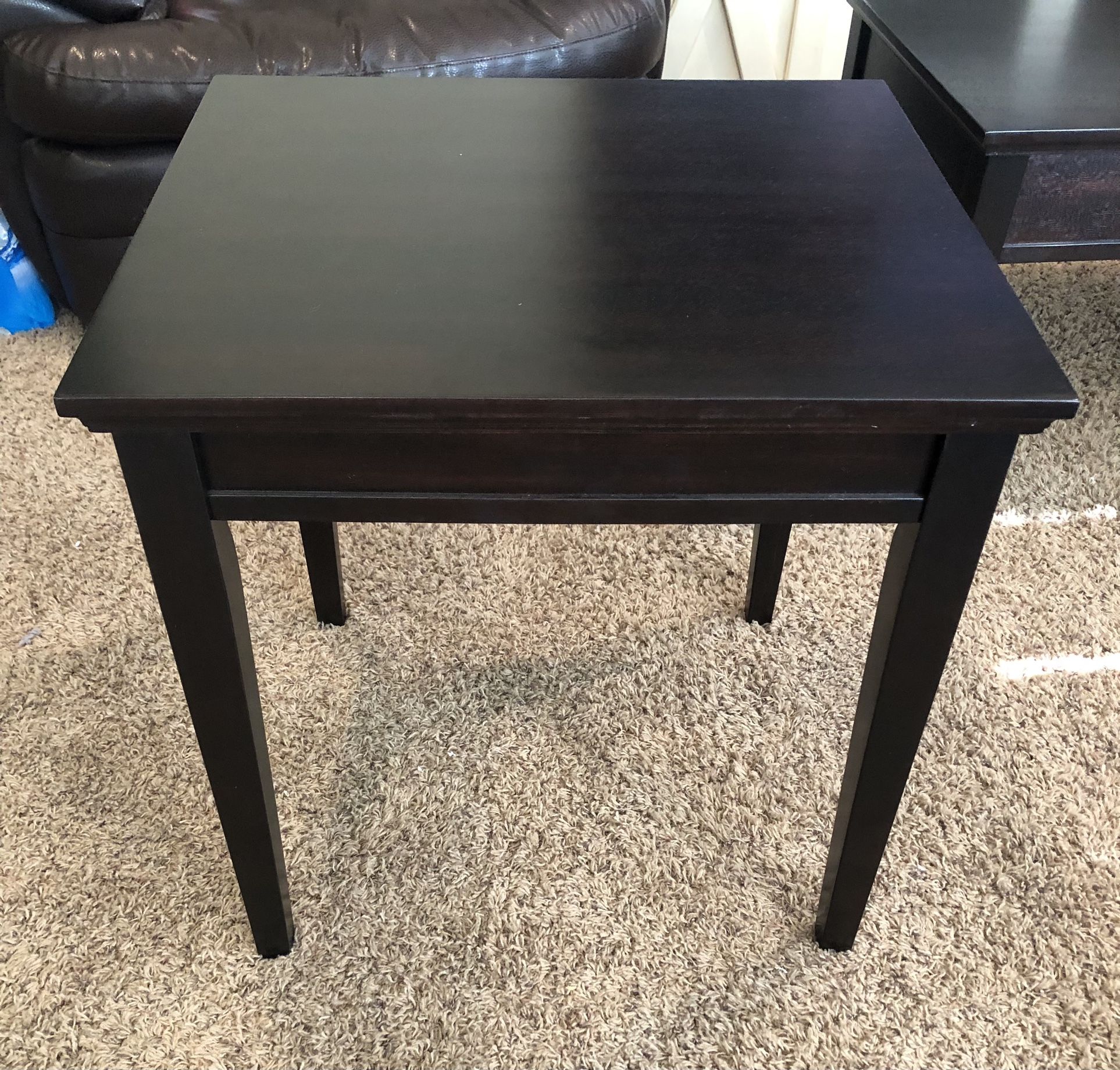 Brand New Coffee Table With Matching Side Tables