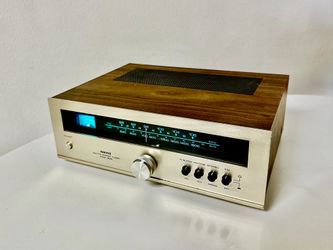 Vintage 1970’s Nikko Stereo Tuner - Mint Condition