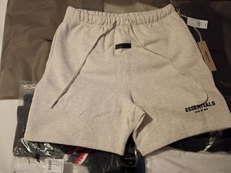 ESSENTIALS shorts Large