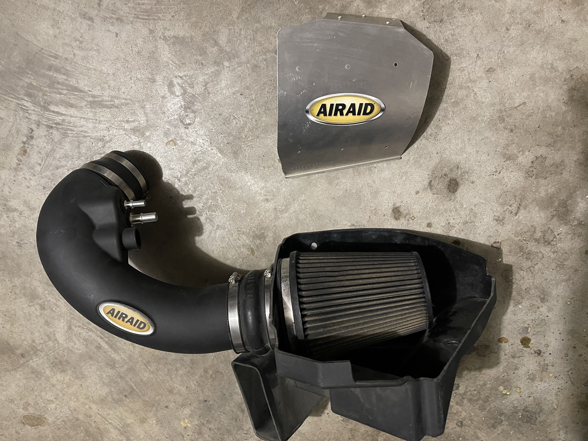 2011-14 Mustang GT Airaid Intake