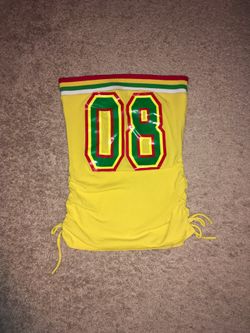 Tube top size large but fits more like a medium