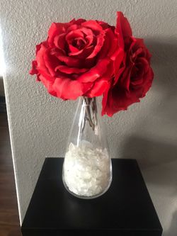 Artificial red roses w/vase