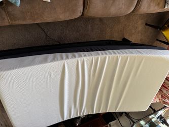 Twin electric adjustable bed with remote