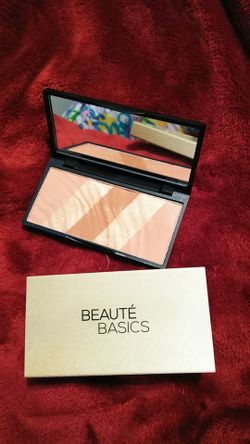 New Beaute Basics Bronzer Pallette