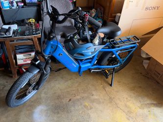 RIDE 1 UP PORTOLA 2 EBIKE FOLDABLE IN BLUE /BRAND NEW 750 WATTS MOTOR TURN SIGNALS!!